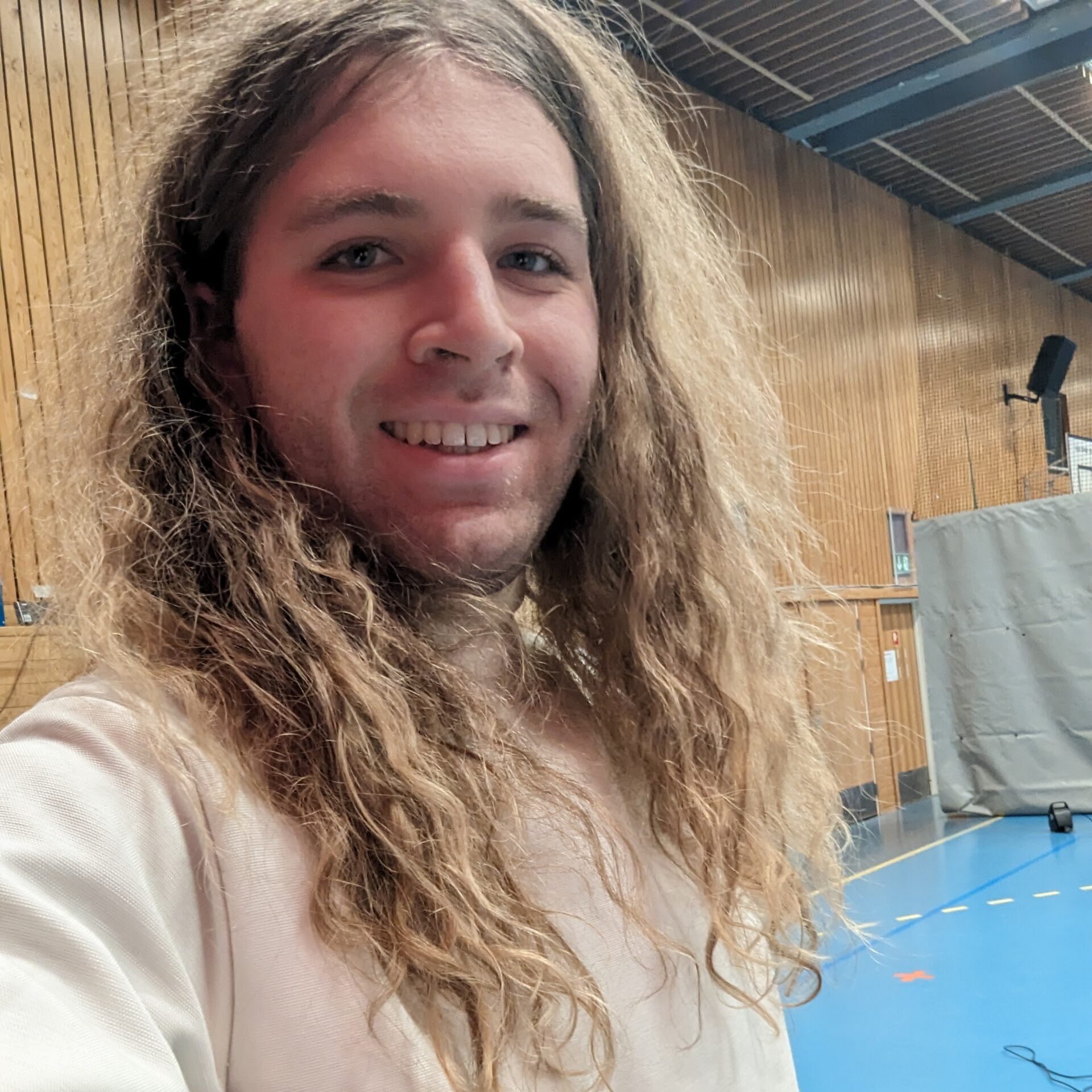 PXL_20231213_201335273